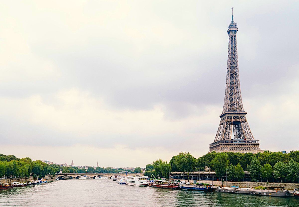 ¿Cuánto dar en un free tour en París? Justa Propina y Opinión